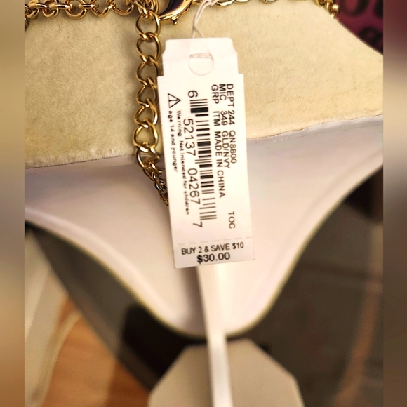 Anna and Ava Navy Blue Necklace 💙 - Picture 5 of 5